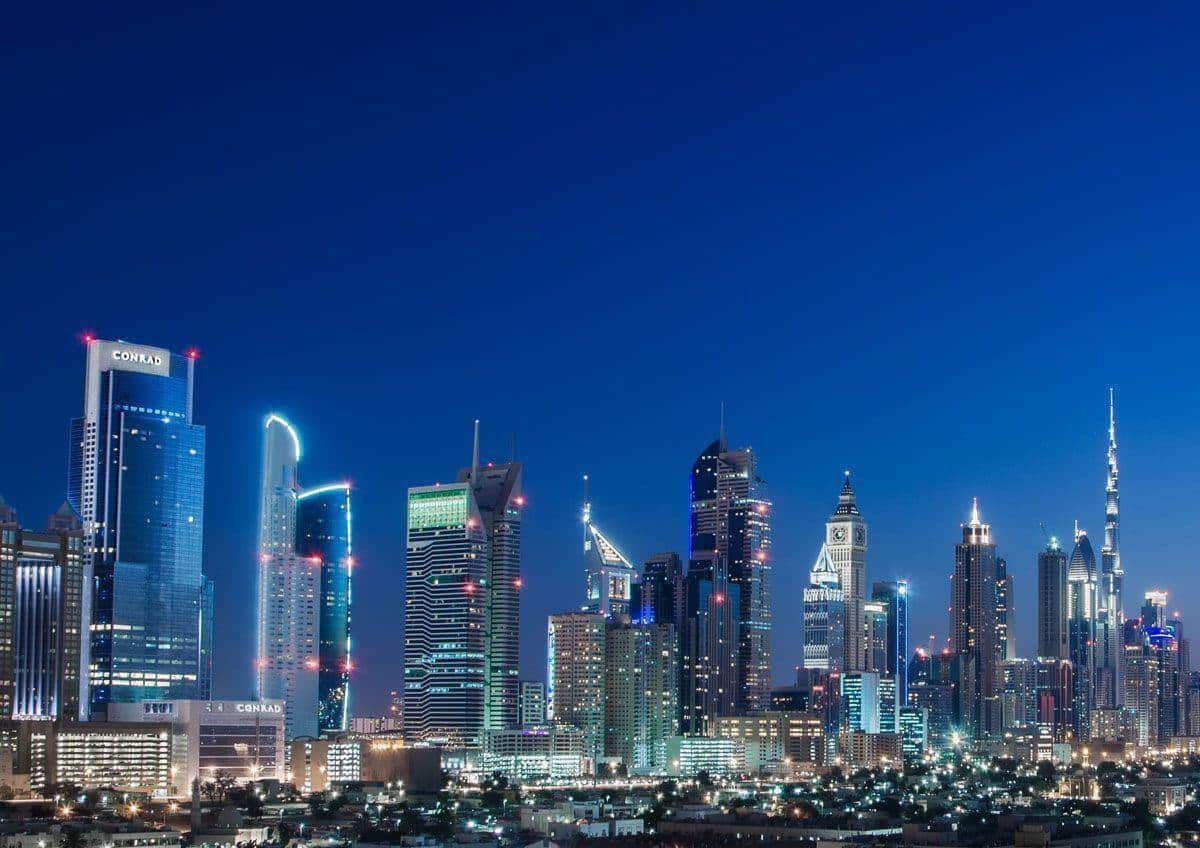Make property investment in Dubai 2024 through professional real estate agents.