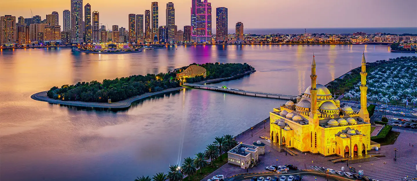Mosque-in-Sharjah-evening-view